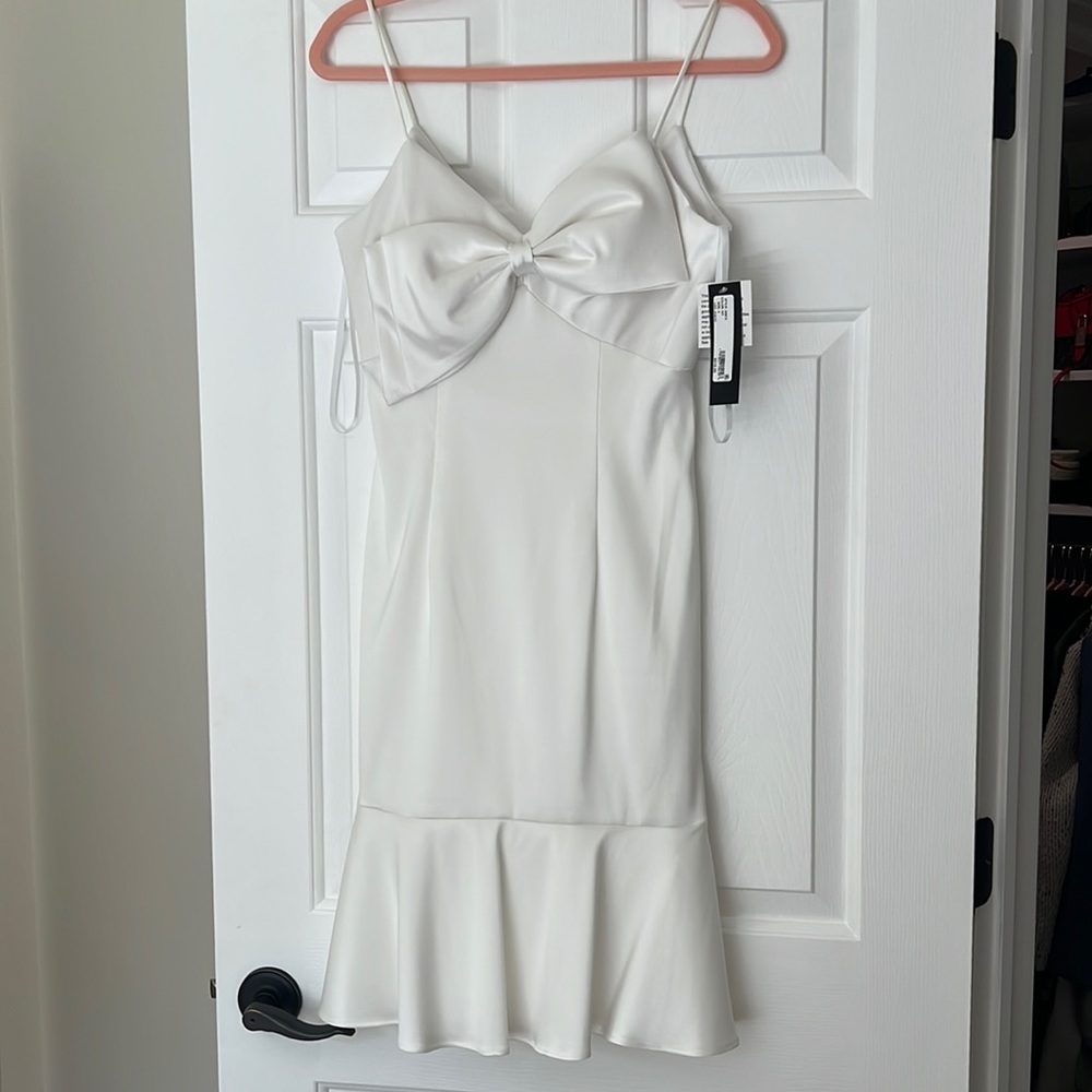 XScape White Bow Dress